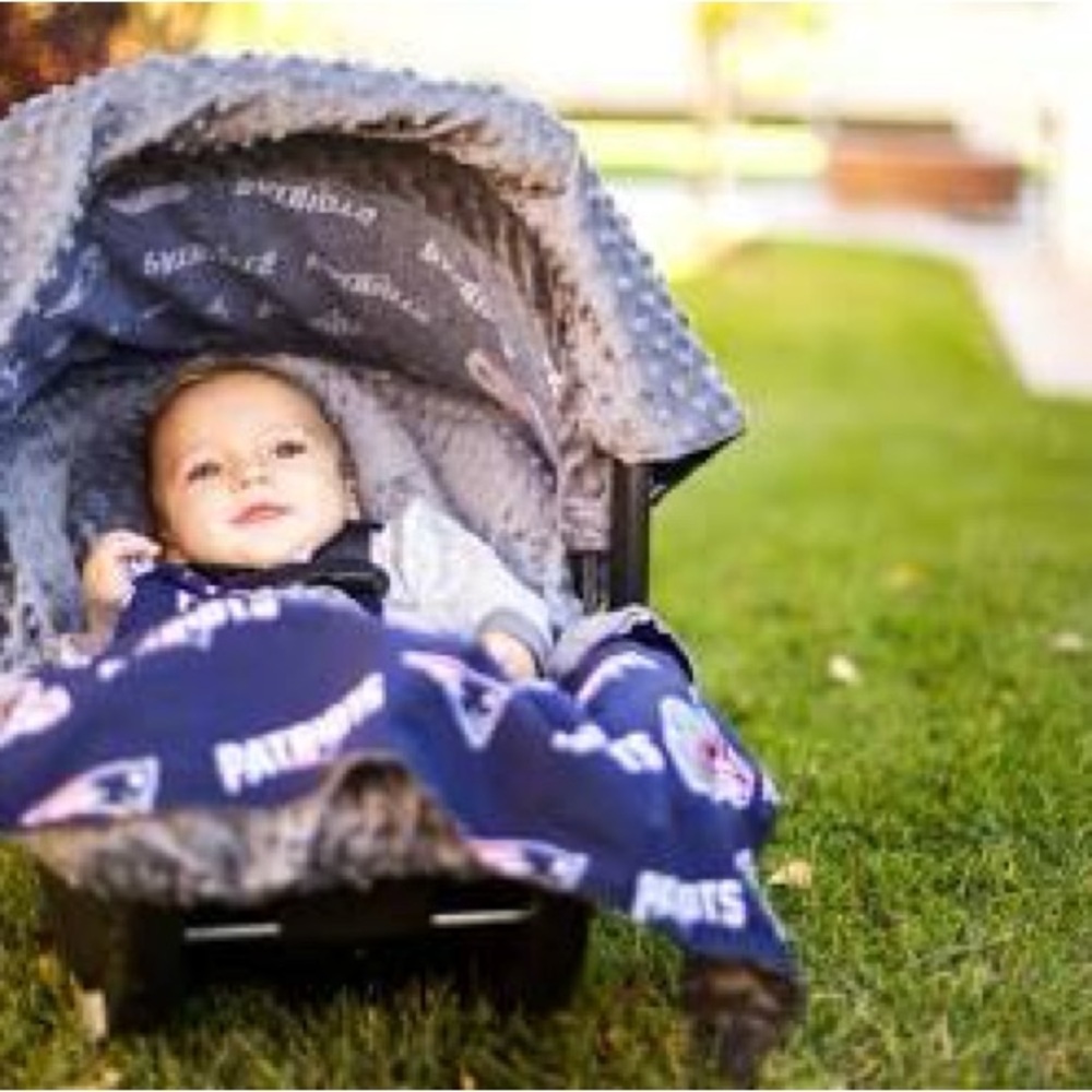 NFL Patriots infant car seat cover kit